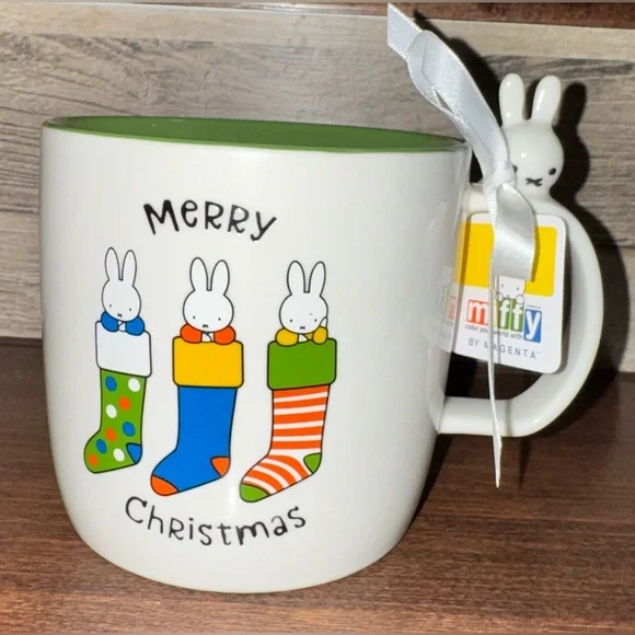 Super Cute 🥰 🐰🎄Miffy By Magenta Merry Christmas Mug with Miffy 🐰 3D Figurine - Picture 6 of 13
